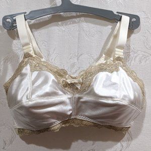 Jeunique 34DDD Ivory Bra 300 Wireless Support Lace Classic Retro Bullet Nursing